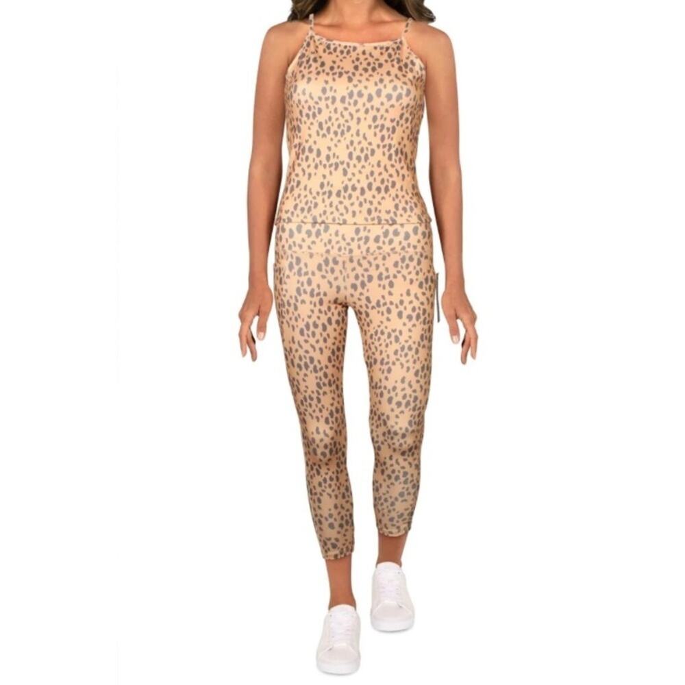 Catherine Malandrino 2-Piece Capris/Crop Top Activewear Set XL